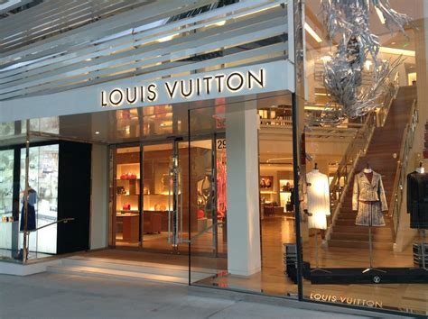 louis vuitton camarillo outlet|louis vuitton store locations.